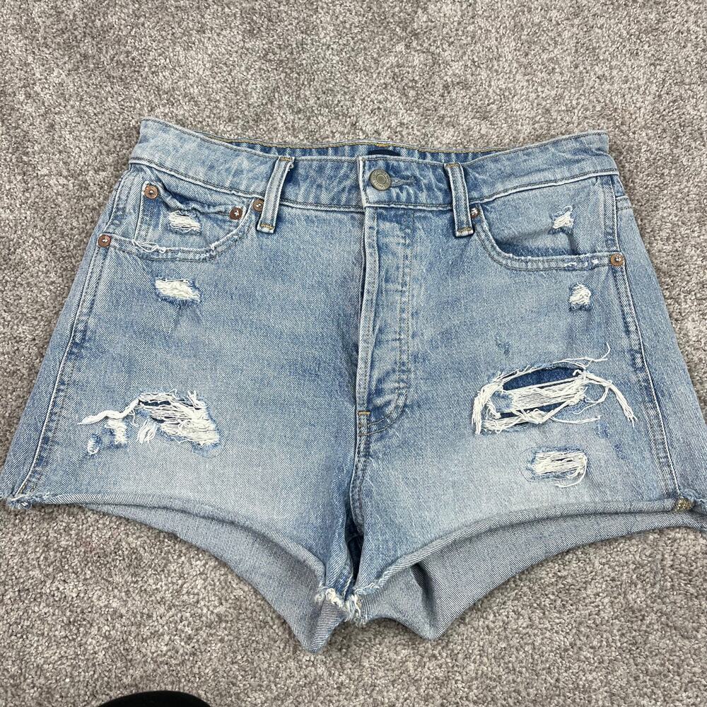 Gap Women's Curvy Cheeky Jean Shorts size 6/28